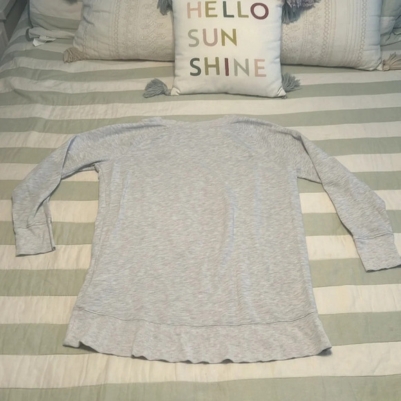 Old Navy heather gray sweatshirt round neck size XS - Picture 7 of 10